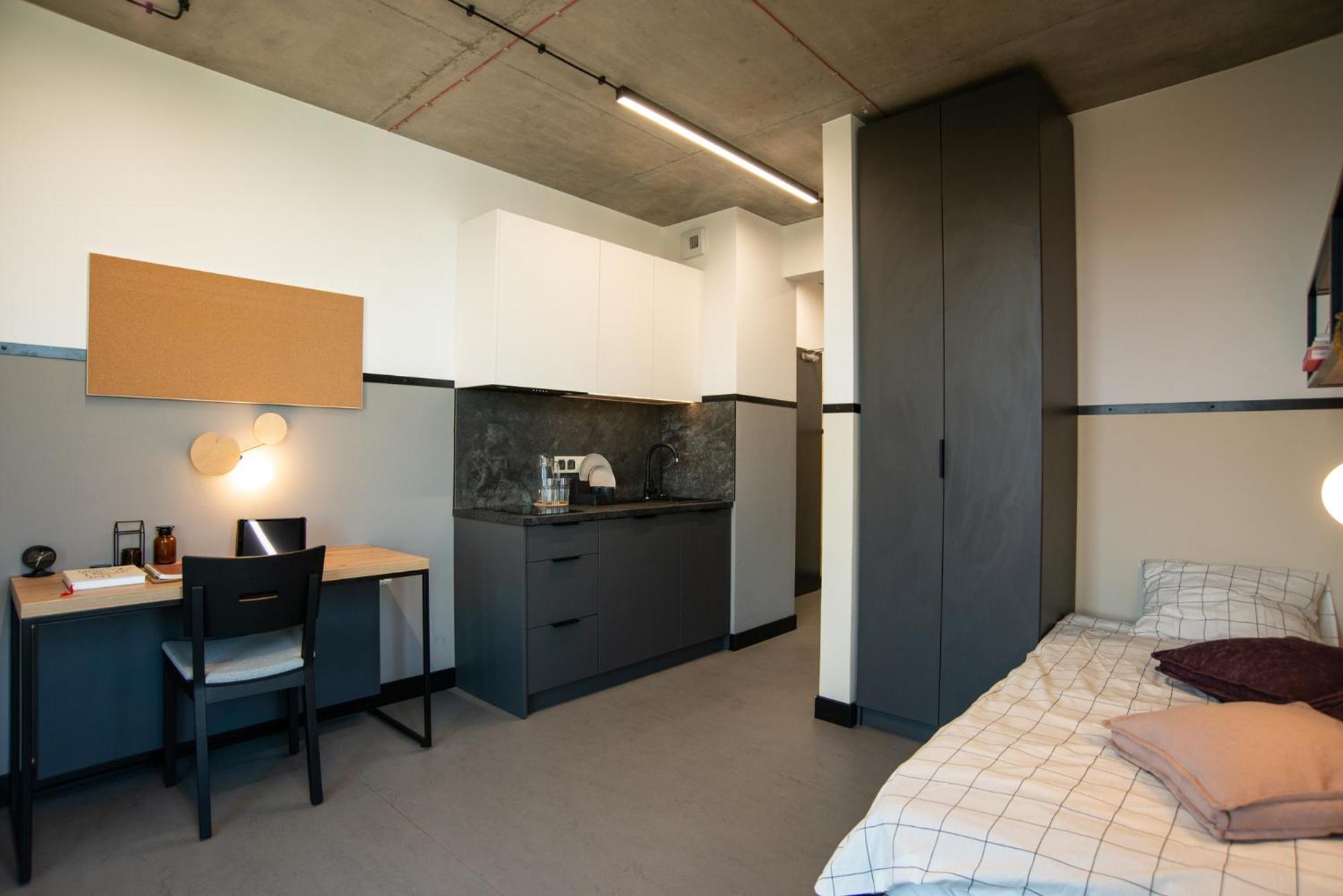 Ht Nest Coliving Apartment Варшава Екстериор снимка