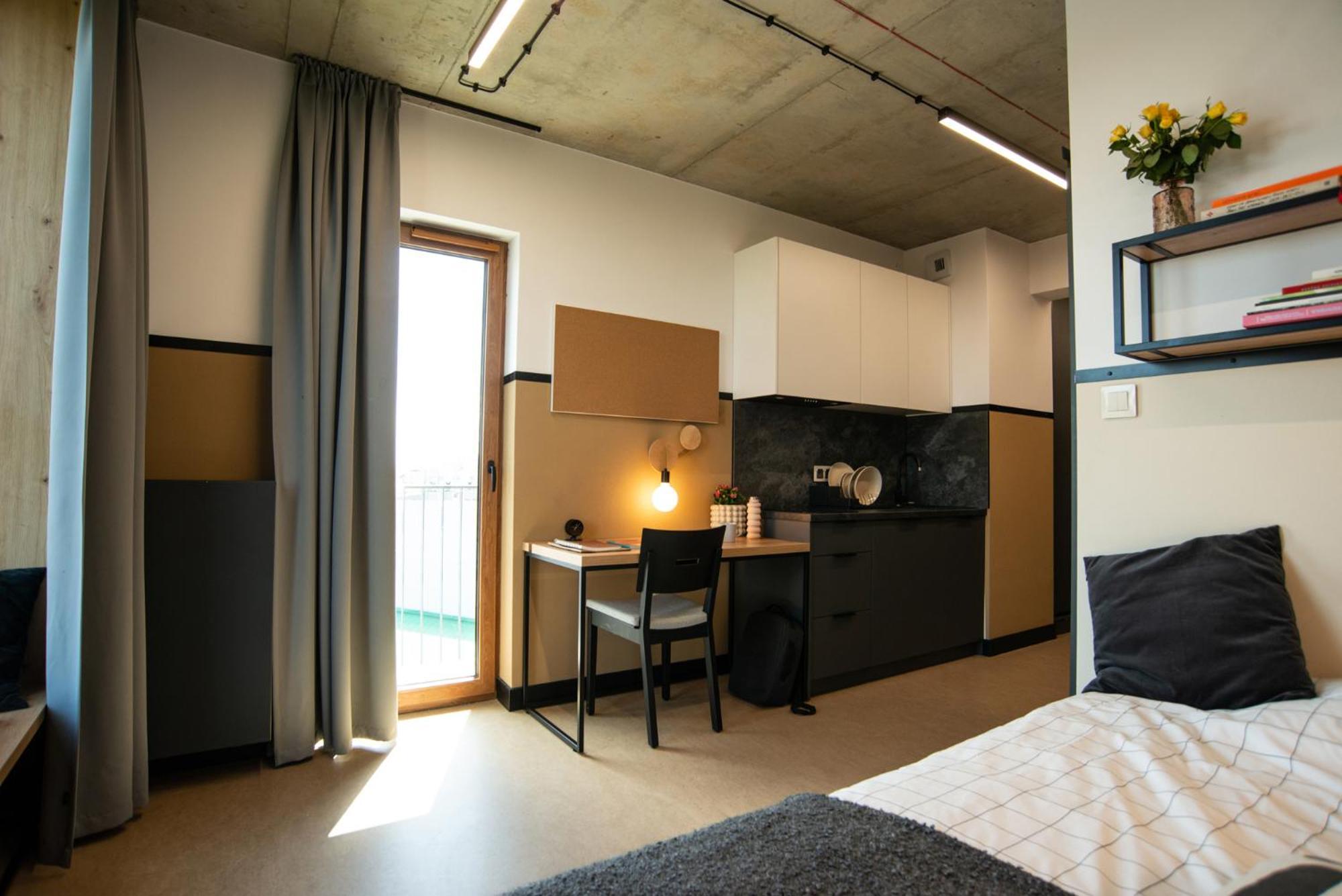 Ht Nest Coliving Apartment Варшава Екстериор снимка