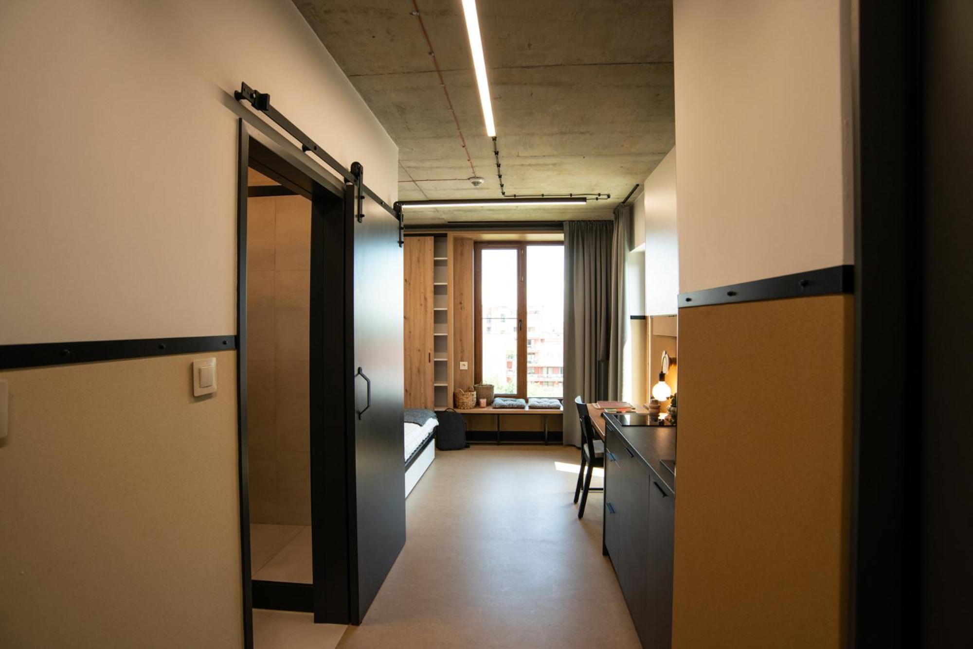 Ht Nest Coliving Apartment Варшава Екстериор снимка