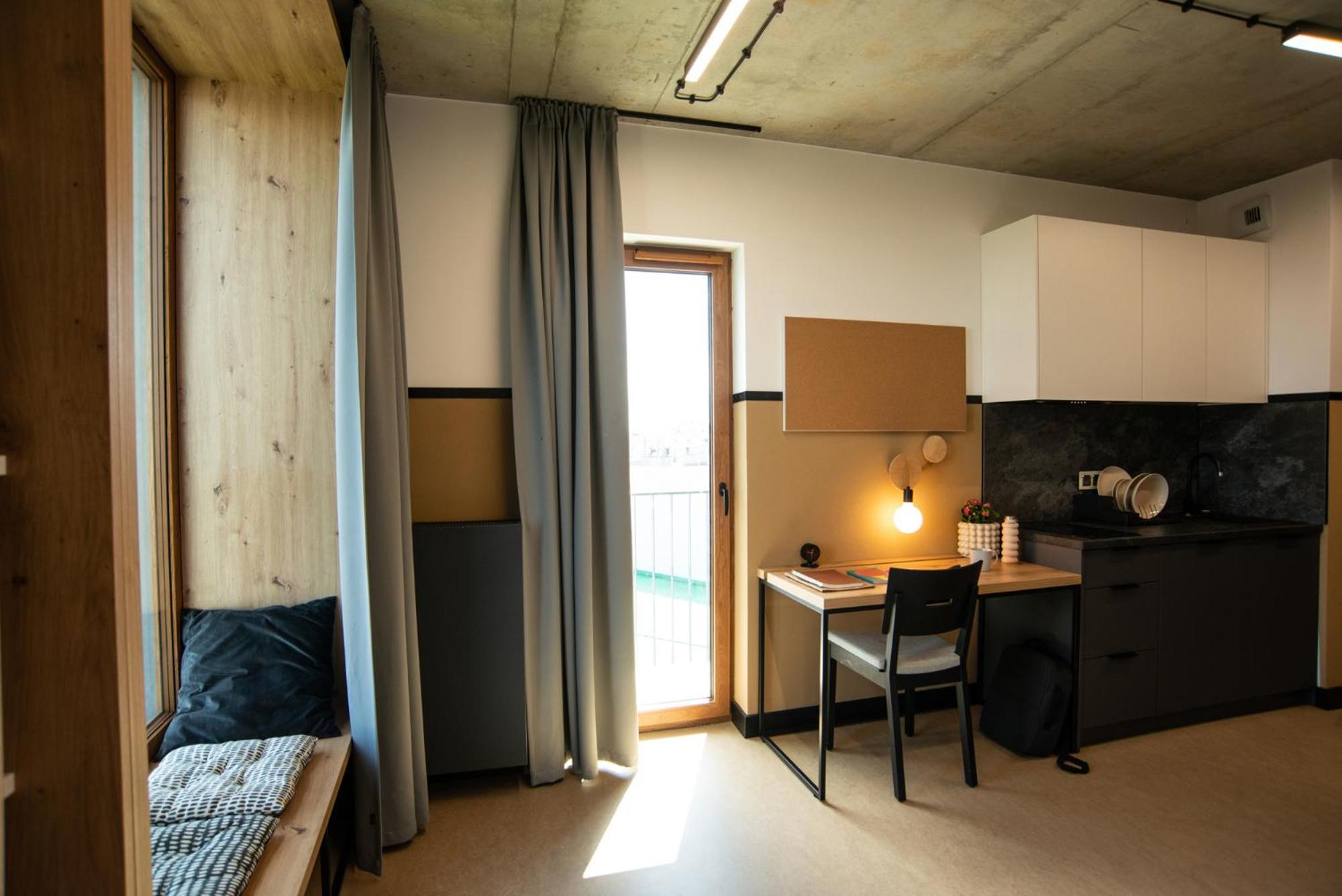 Ht Nest Coliving Apartment Варшава Екстериор снимка
