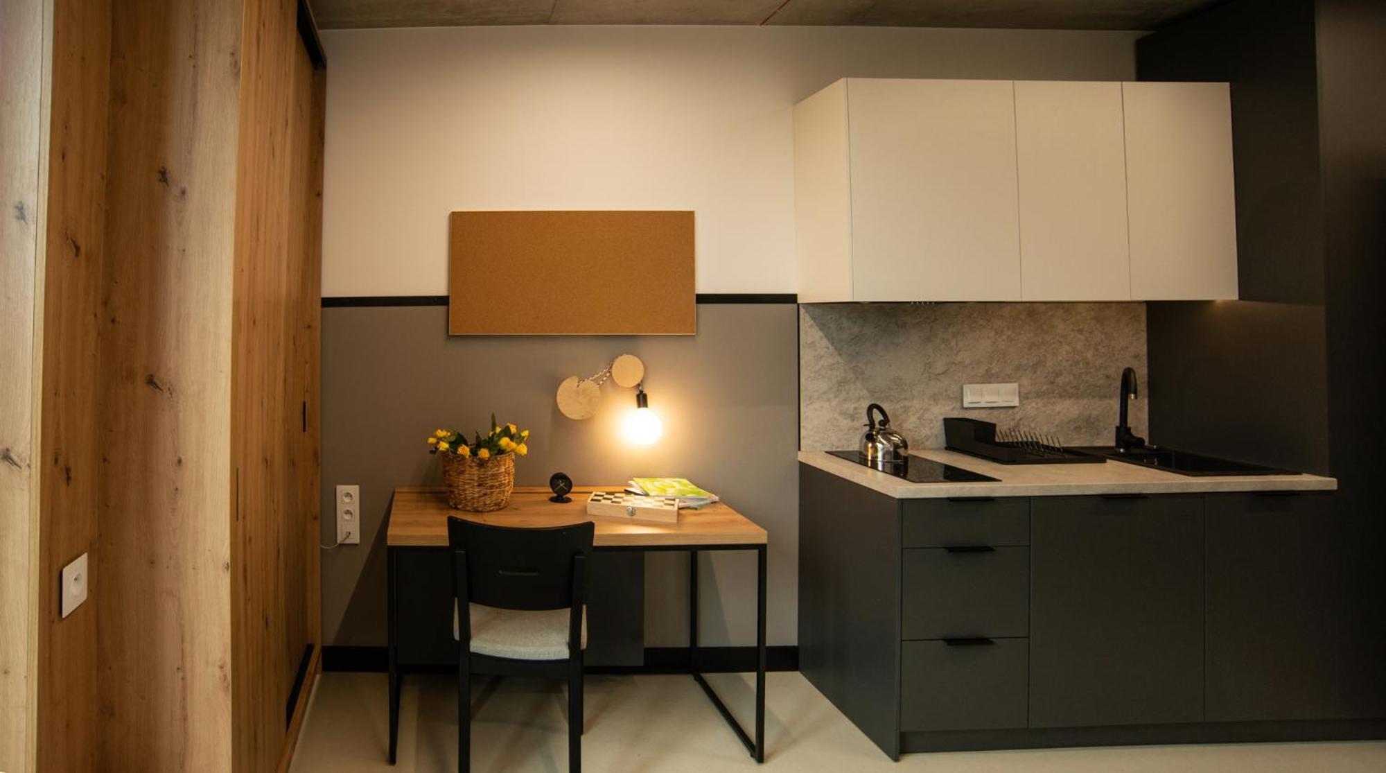 Ht Nest Coliving Apartment Варшава Екстериор снимка