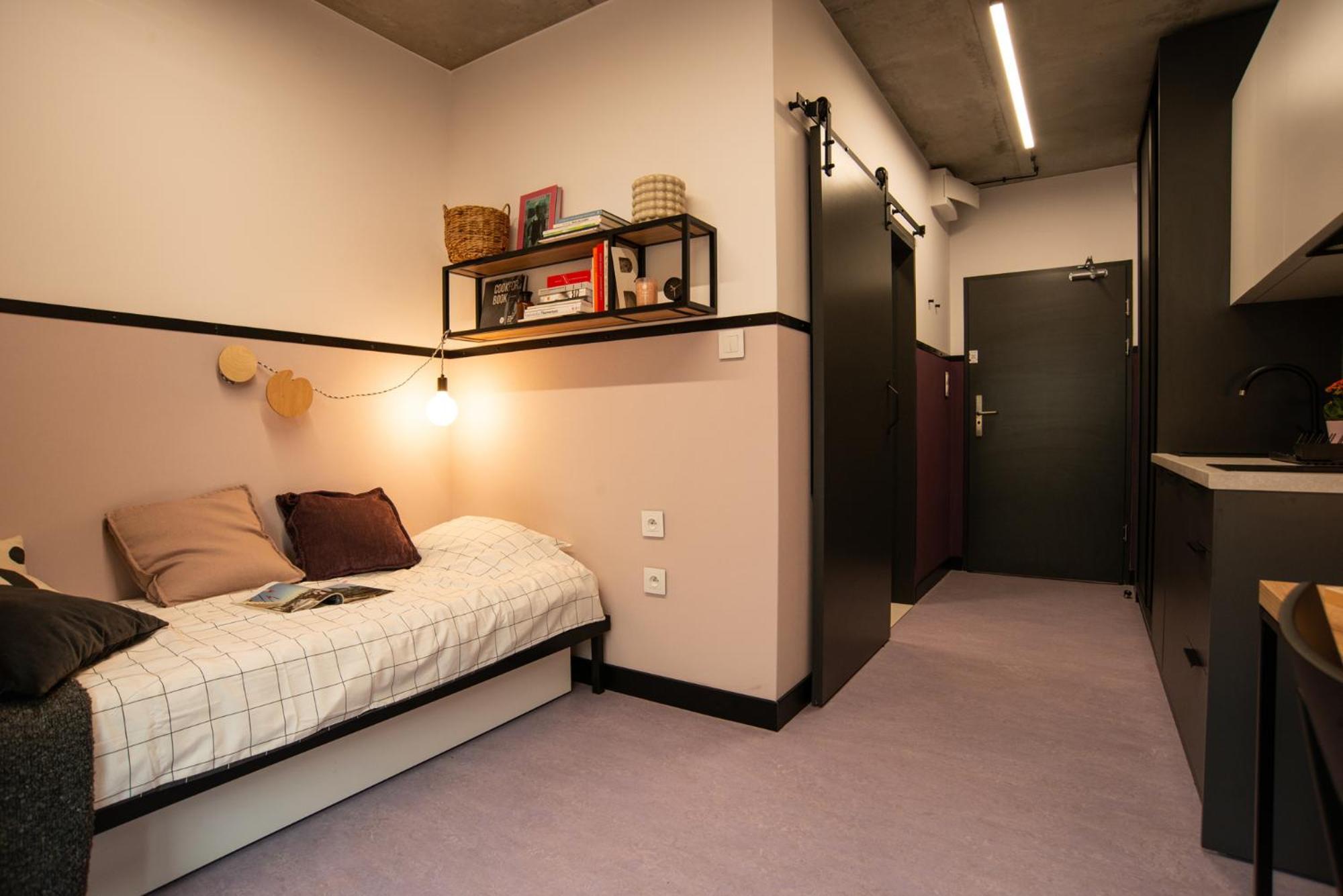 Ht Nest Coliving Apartment Варшава Екстериор снимка