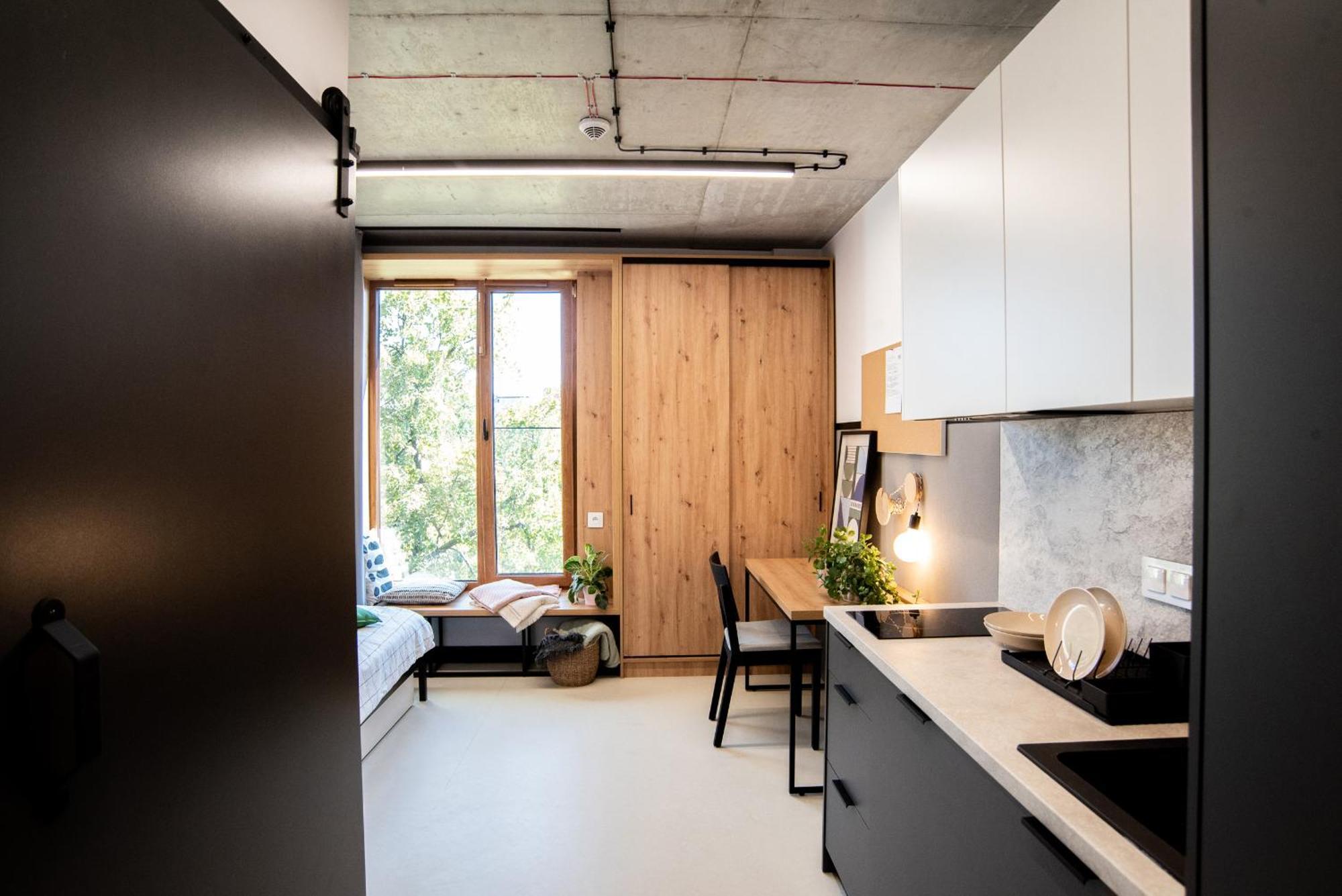 Ht Nest Coliving Apartment Варшава Екстериор снимка